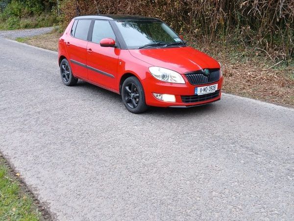 Skoda Fabia Hatchback, Diesel, 2011, Red