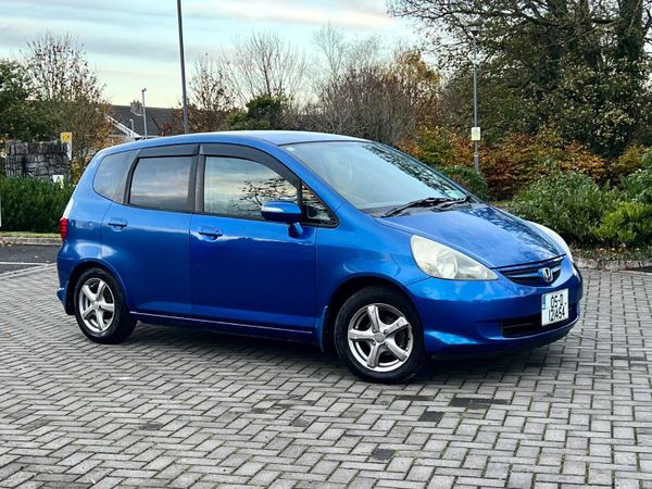 Honda Fit Hatchback, Petrol, 2005, Blue