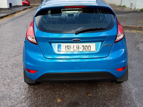 Ford Fiesta Hatchback, Petrol, 2015, Blue