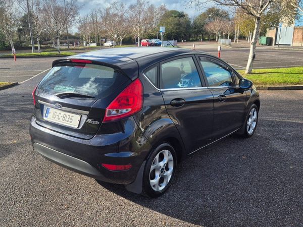 Ford Fiesta Hatchback, Petrol, 2010, Black