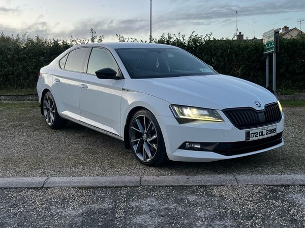 Skoda Superb Hatchback, Diesel, 2017, White