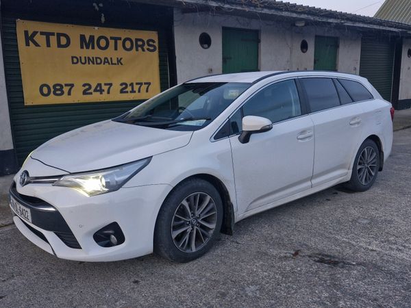Toyota Avensis Estate, Diesel, 2016, White