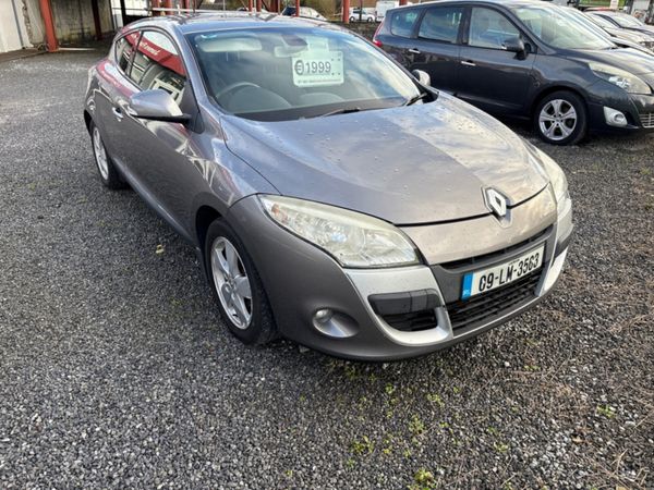 Renault Megane Hatchback, Petrol, 2009, Grey