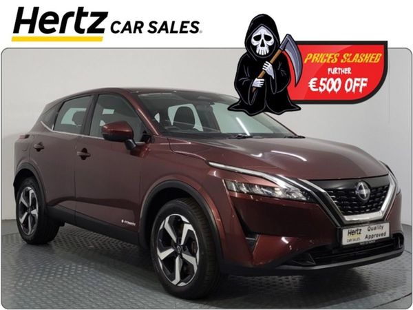 Nissan Qashqai MPV, Petrol, 2023, Red