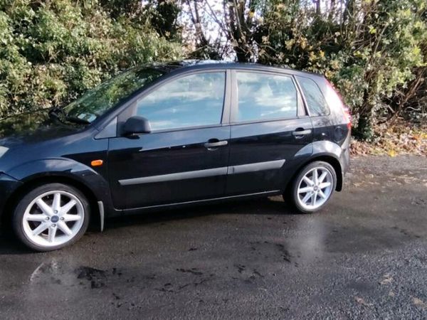 Ford Fiesta Hatchback, Petrol, 2006, Black