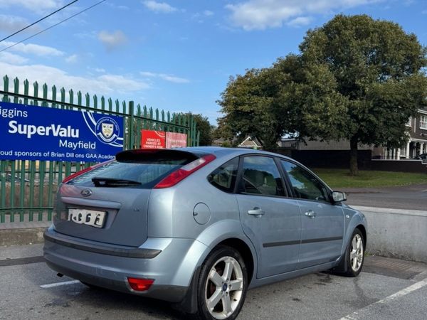 Ford Focus Hatchback, Petrol, 2007, Blue
