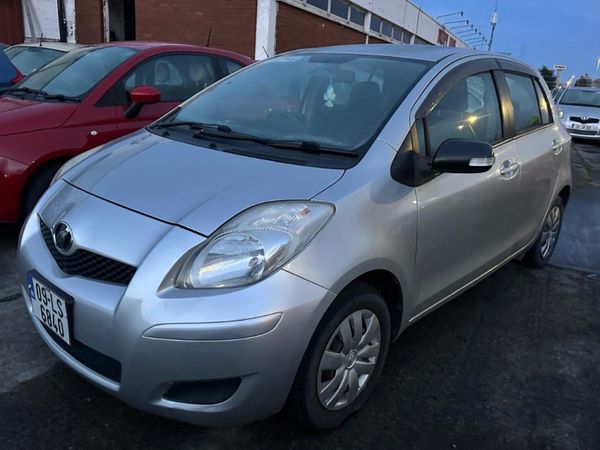 Toyota Vitz Hatchback, Petrol, 2009, Silver