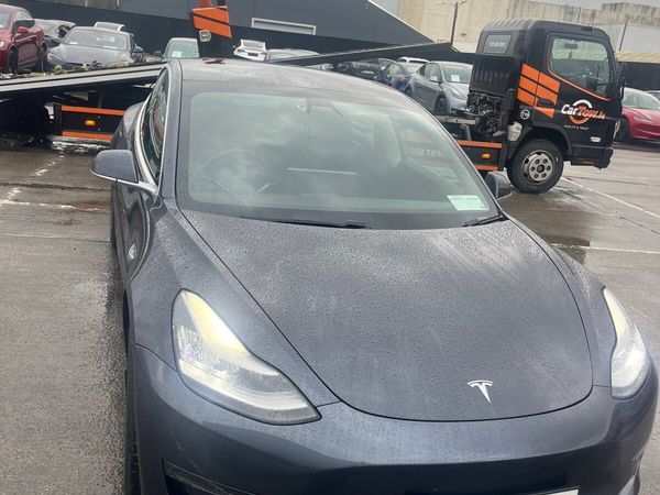 Tesla Model 3 Saloon, Electric, 2019, Grey