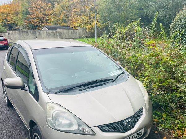 Honda Fit Hatchback, Petrol, 2010, Bronze
