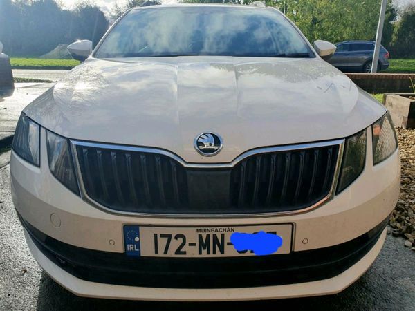 Skoda Octavia Estate, Diesel, 2017, White