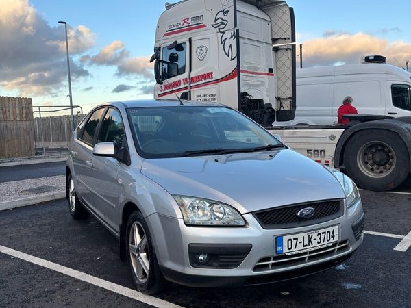 Ford Focus Hatchback, Petrol, 2007, Silver