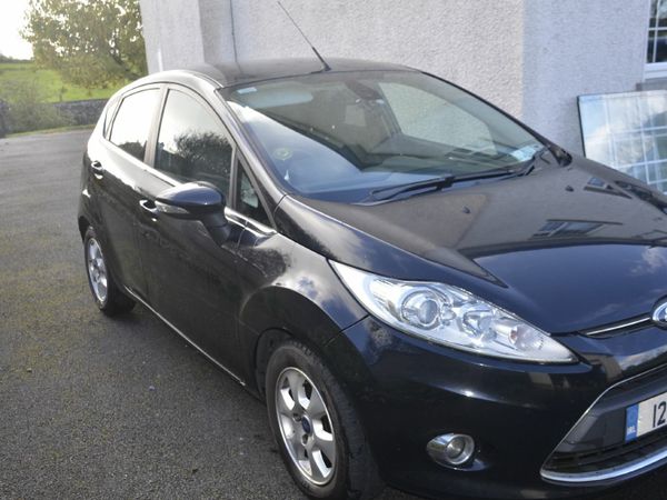 Ford Fiesta Hatchback, Diesel, 2012, Black