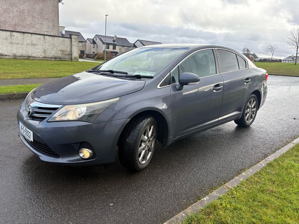 Toyota Avensis Saloon, Diesel, 2014, Blue