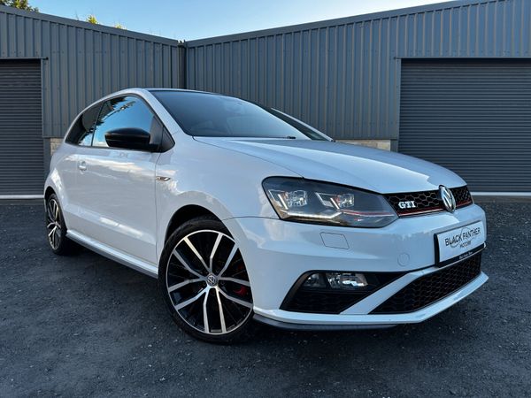 Volkswagen Polo Hatchback, Petrol, 2017, White