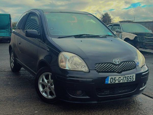 Toyota Yaris Hatchback, Petrol, 2005, Black