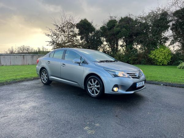 Toyota Avensis Saloon, Diesel, 2012, Grey