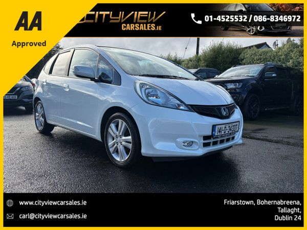 Honda Jazz Hatchback, Petrol, 2014, White