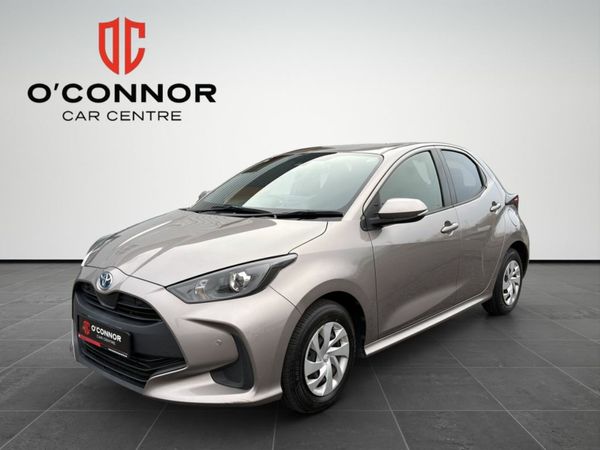 Toyota Yaris Hatchback, Petrol Hybrid, 2021, Brown