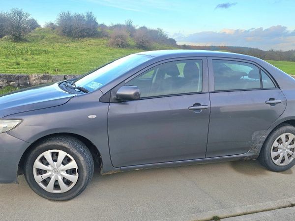 Toyota Corolla Saloon, Diesel, 2007, Grey