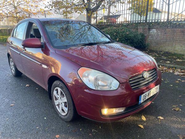 Hyundai Accent Saloon, Diesel, 2008, Red