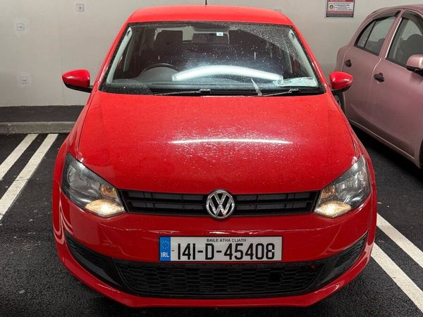 Volkswagen Polo Hatchback, Petrol, 2014, Red
