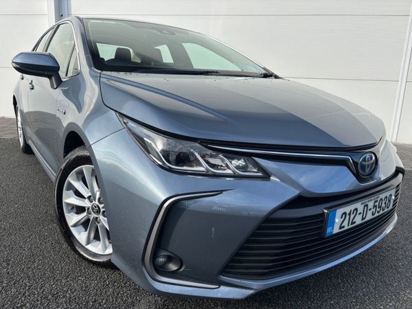 Toyota Corolla Saloon, Petrol Hybrid, 2021, Grey