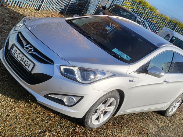 Hyundai i40 Estate, Diesel, 2012, Silver