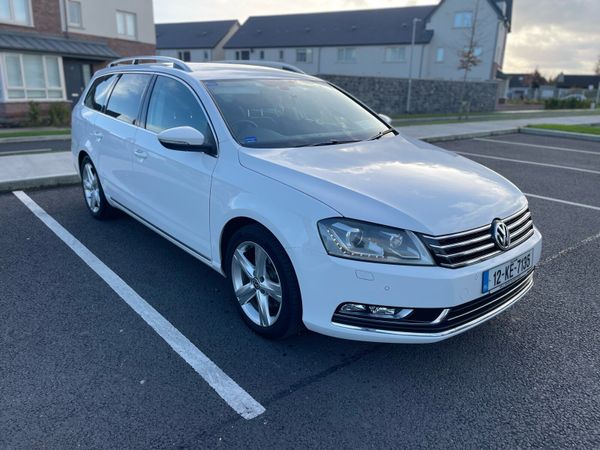 Volkswagen Passat Estate, Petrol, 2012, White