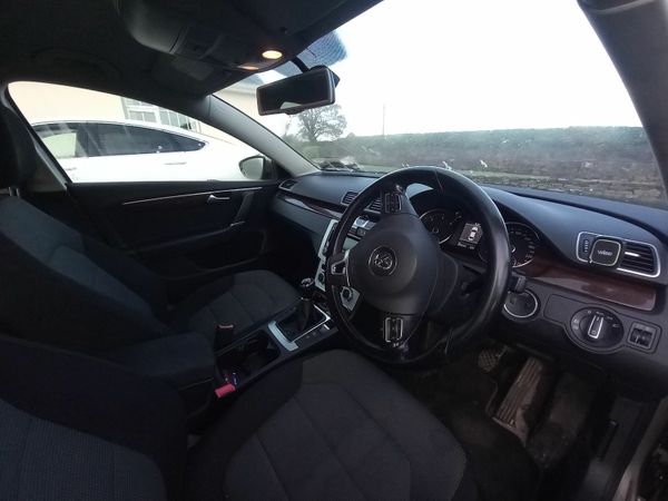 Volkswagen Passat Saloon, Diesel, 2013, Brown