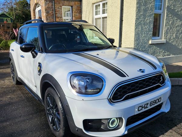 Mini Cooper SUV, Petrol Hybrid, 2020, White