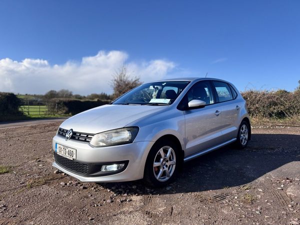 Volkswagen Polo Hatchback, Petrol, 2013, Silver