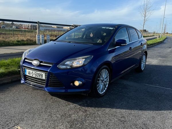Ford Focus Hatchback, Petrol, 2014, Blue