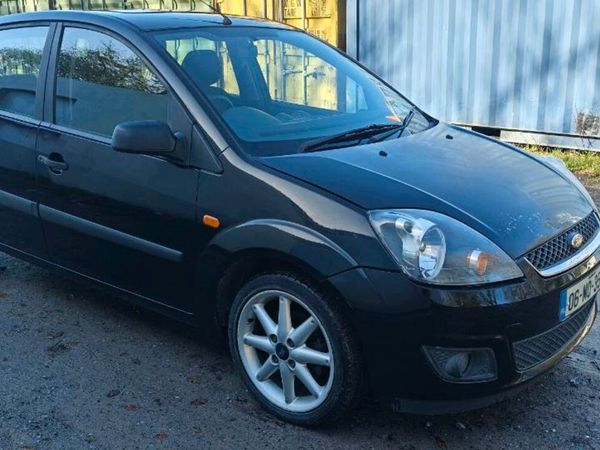 Ford Fiesta Hatchback, Petrol, 2006, Black