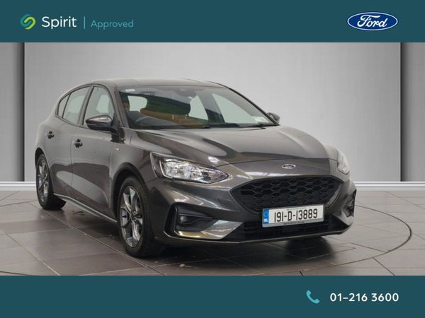 Ford Focus Hatchback, Petrol, 2019, Grey