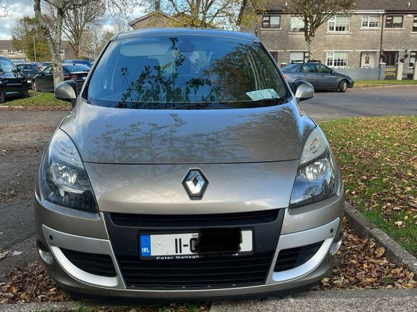 Renault Scenic MPV, Diesel, 2011, Gold
