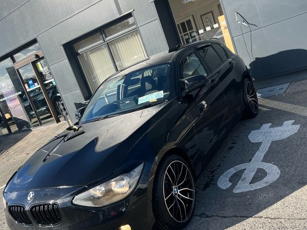 BMW 1-Series Hatchback, Diesel, 2012, Black