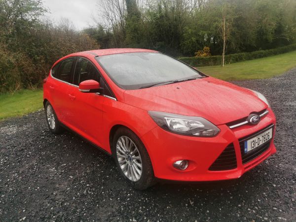 Ford Focus Hatchback, Diesel, 2013, Red
