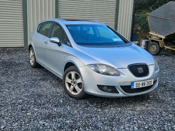 SEAT Leon Hatchback, Petrol, 2008, Silver