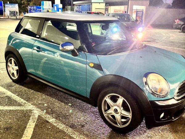 Mini First Hatchback, Petrol, 2009, Blue