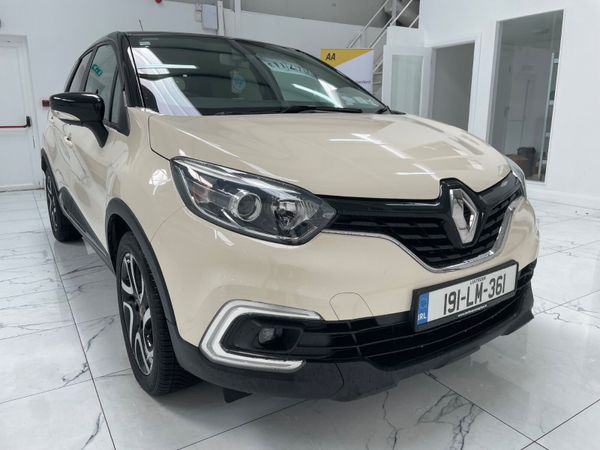 Renault Captur Hatchback, Petrol, 2019, Beige