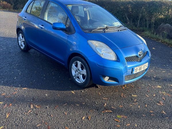 Toyota Yaris Hatchback, Petrol, 2010, Blue