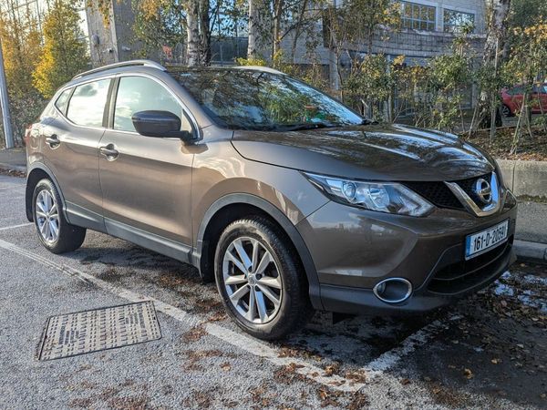 Nissan Qashqai Hatchback, Petrol, 2016, Brown