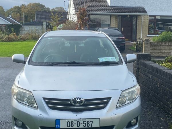 Toyota Corolla Saloon, Petrol, 2008, Silver