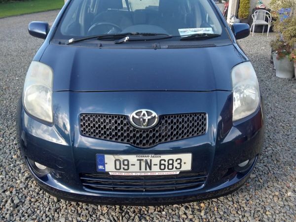 Toyota Yaris Hatchback, Petrol, 2009, Blue