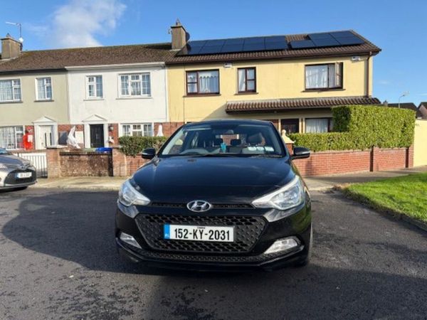 Hyundai i20 Hatchback, Petrol, 2015, Black