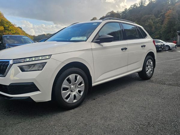 Skoda Kamiq Hatchback, Petrol, 2020, White