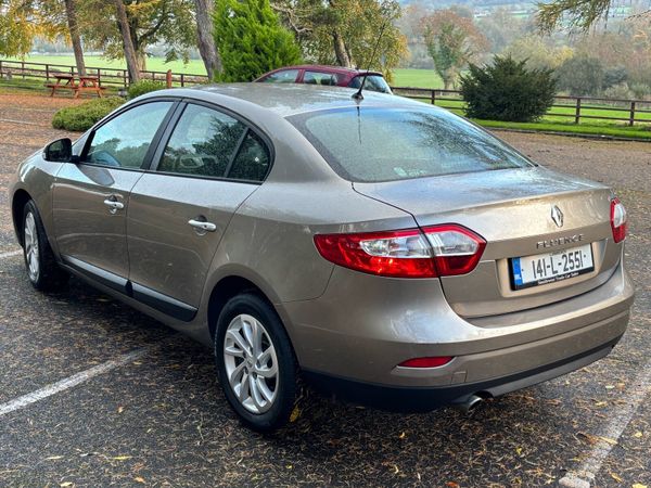 Renault Fluence Saloon, Diesel, 2014, Gold