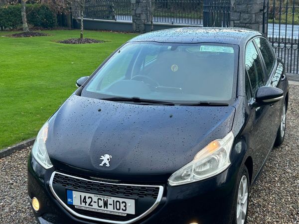 Peugeot 208 Hatchback, Petrol, 2014, Blue