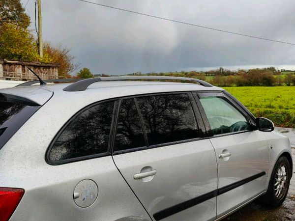 Skoda Fabia Estate, Petrol, 2008, Silver