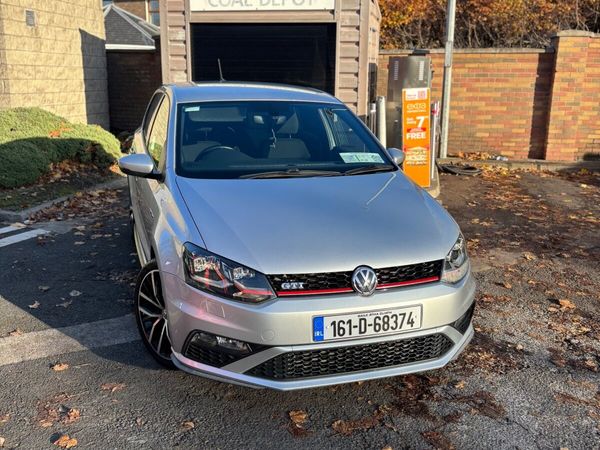 Volkswagen Polo Hatchback, Petrol, 2016, Silver